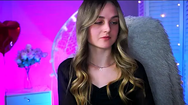 Snapshot of DeboraLarson chatting on 03-01-25, 07:26 DeboraLarson online show from 03-01-25, 07:26