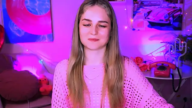 Snapshot of DeboraLarson chatting on 03-07-25, 01:07 DeboraLarson online show from 03-07-25, 01:07