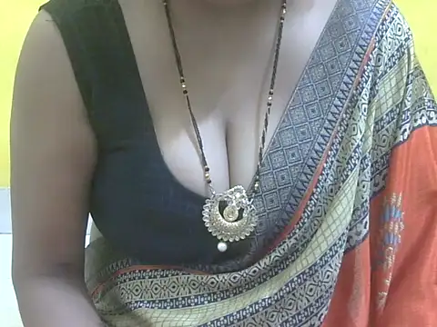 HOT-SEEMAA online show from 06-06-26, 02:49