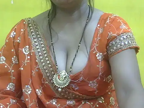 HOT-SEEMAA online show from 06-07-26, 08:12