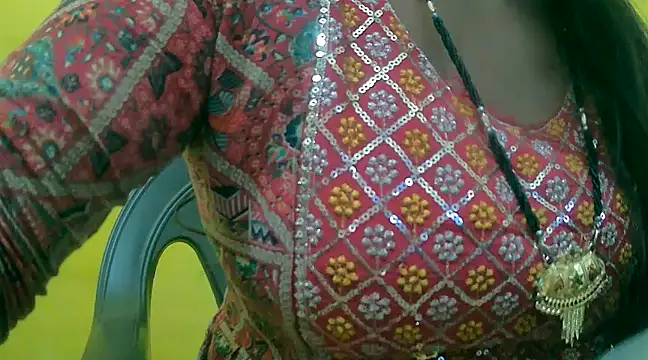 Snapshot of LOVE-SUSHILA chatting on 02-13-25, 01:40 LOVE-SUSHILA online show from 02-13-25, 01:40