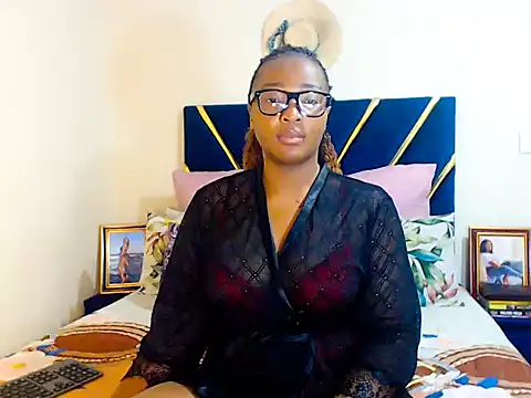 veronica1xxx online show from 11-17-25, 07:52