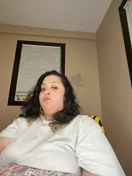 Snapshot of tillymarie34 chatting on 07-21-26, 03:53 tillymarie34 online show from 07-21-26, 03:53