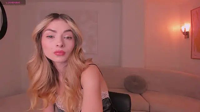 StacyWoods online show from 07-10-26, 11:13