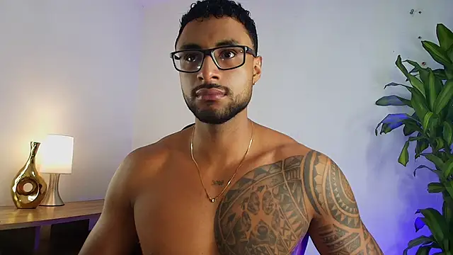 LiamGarcia1 online show from 01-09-26, 01:08