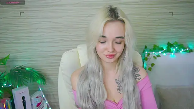 Ashley S online show from 02-24-25, 11:09