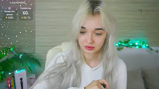 Ashley S online show from 03-12-25, 02:20