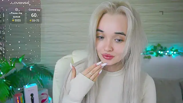 Ashley S online show from 03-19-25, 02:16