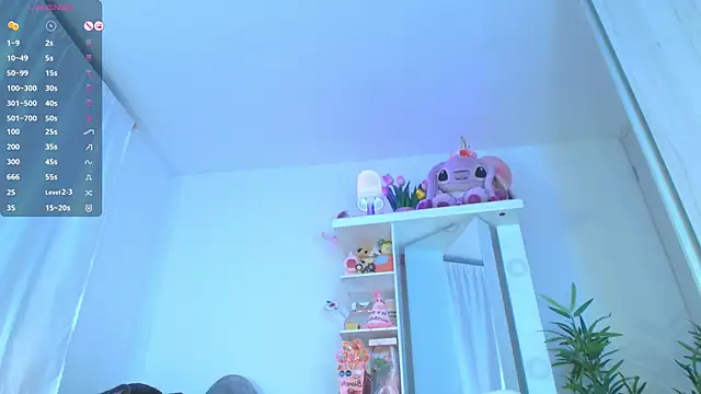 Snapshot of pretty-millie chatting on 06-20-26, 01:30 pretty-millie online show from 06-20-26, 01:30