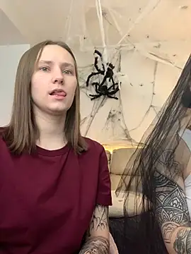 HotCaramellsTV online show from 10-31-25, 07:31