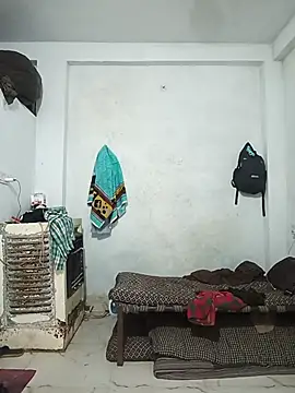 pintuS40 online show from 09-18-25, 01:40