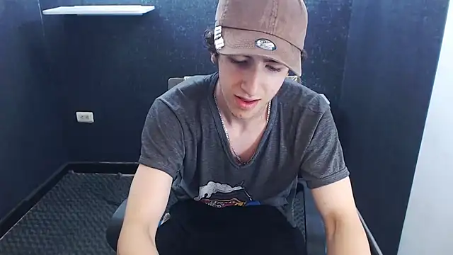 Kerverr  online show from 11-22-25, 06:51