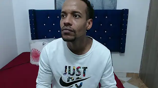 Snapshot of Salomon_koude chatting on 02-16-25, 03:16 Salomon koude online show from 02-16-25, 03:16