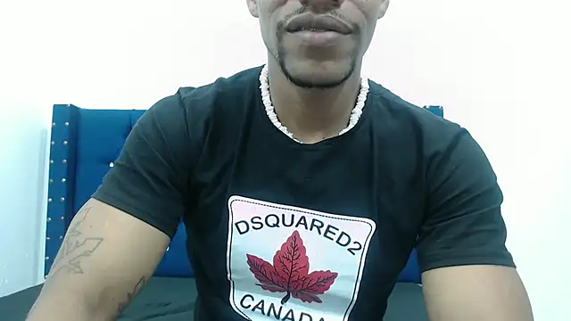 Snapshot of Salomon_koude chatting on 03-08-25, 01:47 Salomon koude online show from 03-08-25, 01:47