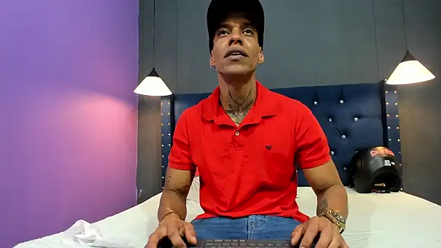 Snapshot of Salomon_koude chatting on 10-01-25, 02:17 Salomon koude online show from 10-01-25, 02:17