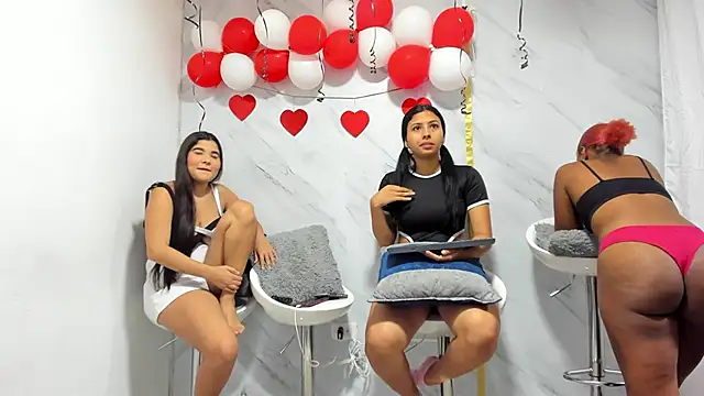 Candyscouples online show from 02-17-25, 12:16