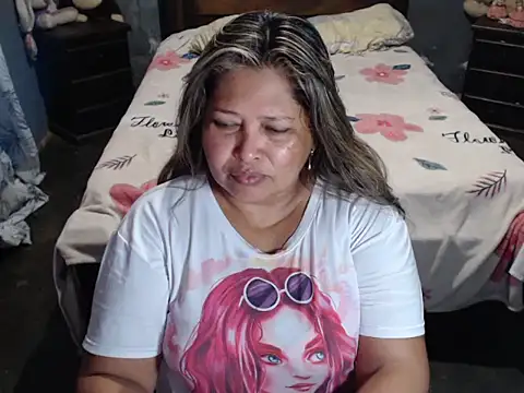 Snapshot of CANDYSWEET51 chatting on 04-17-26, 04:10 CANDYSWEET51 online show from 04-17-26, 04:10