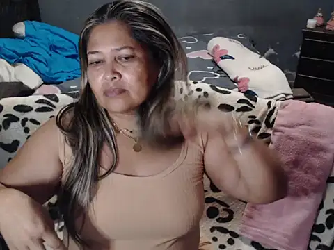 Snapshot of CANDYSWEET51 chatting on 05-31-26, 01:47 CANDYSWEET51 online show from 05-31-26, 01:47