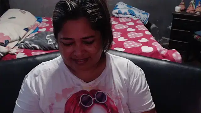 Snapshot of CANDYSWEET51 chatting on 06-09-26, 06:30 CANDYSWEET51 online show from 06-09-26, 06:30
