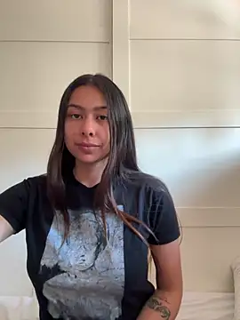 Snapshot of Im_sophia1 chatting on 03-24-26, 01:16 Im sophia1 online show from 03-24-26, 01:16