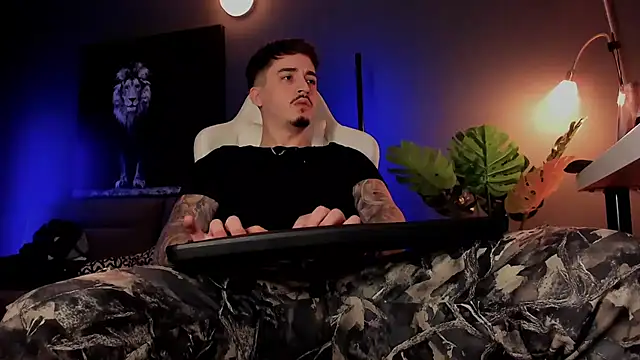 uptomatty online show from 02-04-26, 07:47