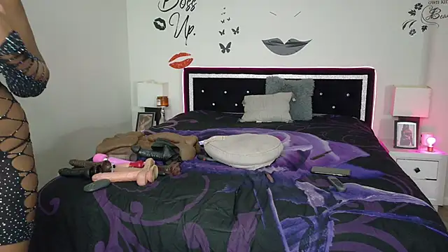 Snapshot of chocolatefantasyxxox chatting on 01-04-25, 10:24 chocolatefantasyxxox online show from 01-04-25, 10:24