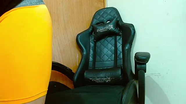 Danyer33 online show from 03-18-25, 06:36