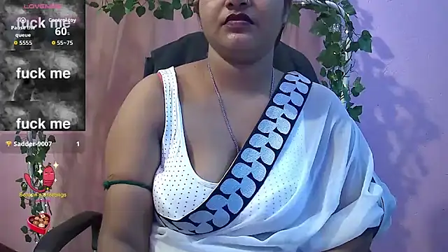 Snapshot of Pari-new chatting on 08-03-26, 09:15 Pari-new online show from 08-03-26, 09:15