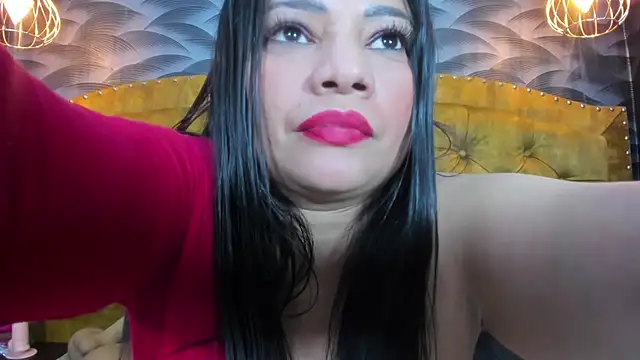 Snapshot of NahomiFireSex chatting on 07-11-26, 01:19 NahomiFireSex online show from 07-11-26, 01:19