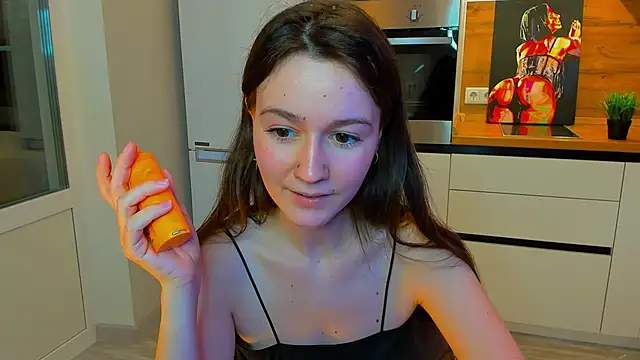 Snapshot of ameli_moon chatting on 12-10-24, 03:33 ameli moon online show from 12-10-24, 03:33