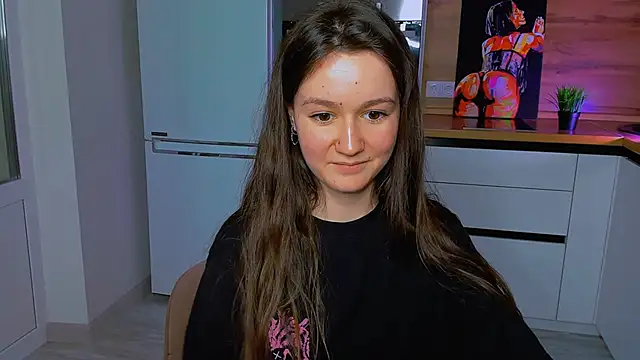 Snapshot of ameli_moon chatting on 02-15-25, 06:01 ameli moon online show from 02-15-25, 06:01