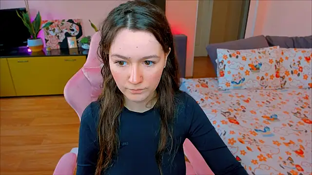 Snapshot of ameli_moon chatting on 09-14-25, 12:37 ameli moon online show from 09-14-25, 12:37