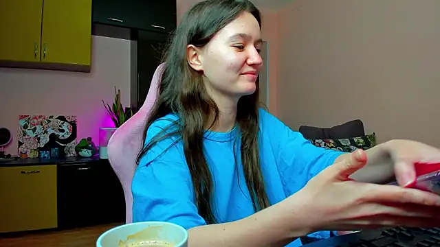 Snapshot of ameli_moon chatting on 11-28-25, 05:26 ameli moon online show from 11-28-25, 05:26