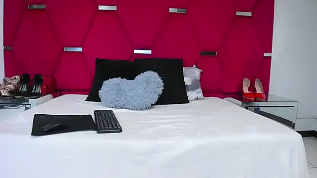 AmiraDulcee online show from 09-23-25, 02:20