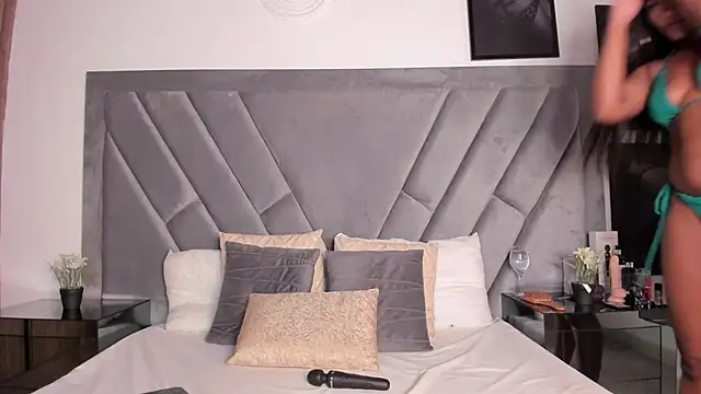 brenda nova18 online show from 04-14-26, 09:10