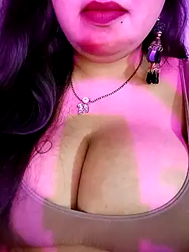 Suhanakhan00 online show from 12-14-25, 09:36