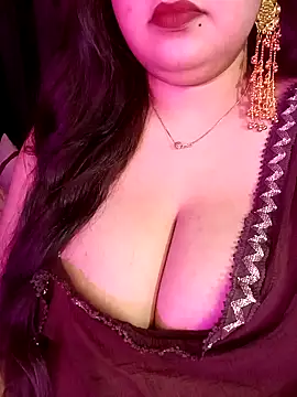 Snapshot of Suhanakhan00 chatting on 05-16-26, 10:36 Suhanakhan00 online show from 05-16-26, 10:36