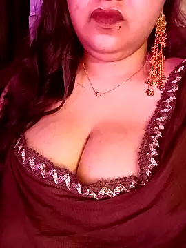 Snapshot of Suhanakhan00 chatting on 05-22-26, 10:21 Suhanakhan00 online show from 05-22-26, 10:21