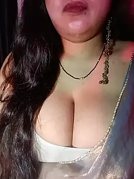 Snapshot of Suhanakhan00 chatting on 08-08-26, 10:28 Suhanakhan00 online show from 08-08-26, 10:28