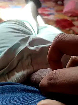 hottboyakash6969 online show from 12-11-24, 08:47