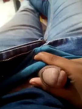 hottboyakash6969 online show from 01-26-25, 03:58