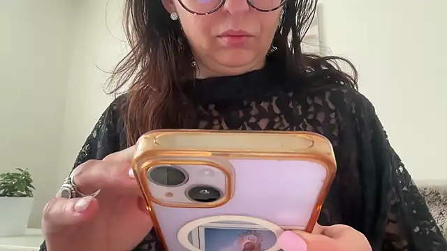 Serena 4you online show from 11-04-25, 03:22