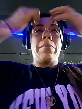 Karenn12 online show from 11-05-25, 02:11