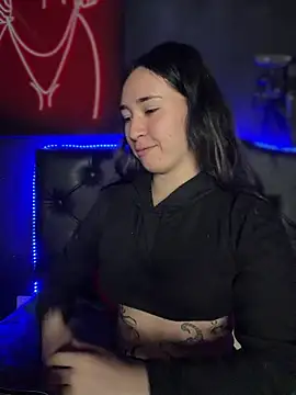 Sophie LS online show from 05-20-26, 02:51
