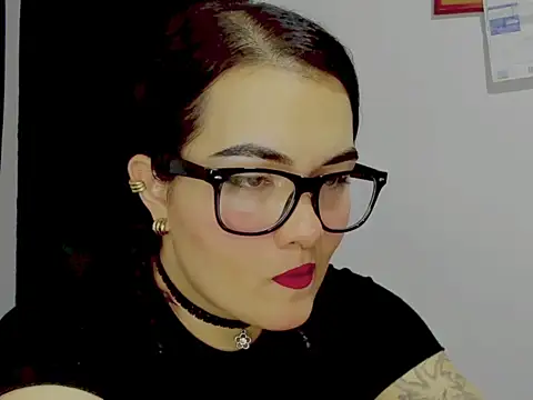 Snapshot of Babe-sofi chatting on 06-28-26, 02:50 Babe-sofi online show from 06-28-26, 02:50