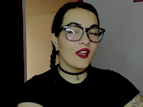 Snapshot of Babe-sofi chatting on 06-28-26, 02:56 Babe-sofi online show from 06-28-26, 02:56