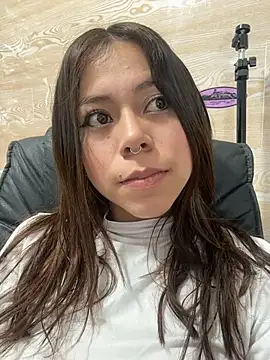 Snapshot of sarawiliamx chatting on 01-08-26, 10:06 sarawiliamx online show from 01-08-26, 10:06