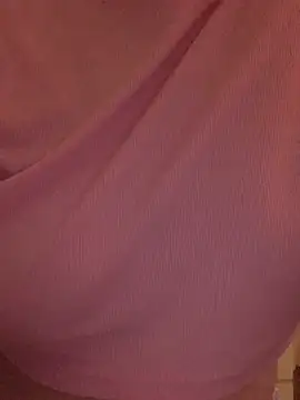 Laura Millf online show from 01-28-25, 02:42