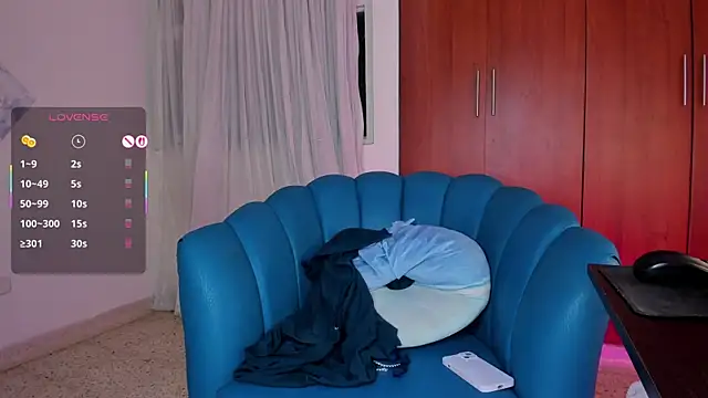 Julie Markk online show from 11-25-25, 07:25