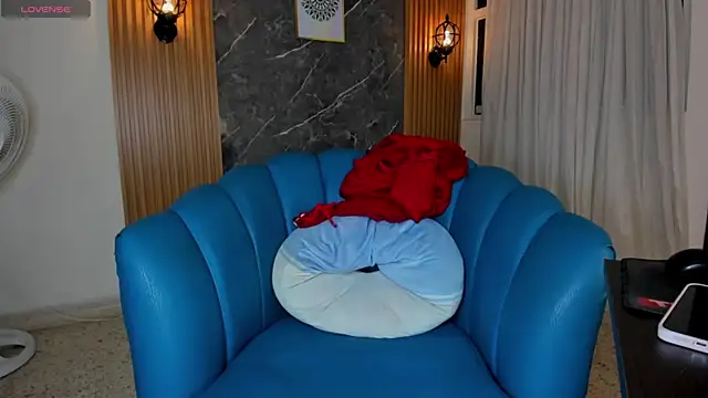 Julie Markk online show from 02-12-26, 09:21